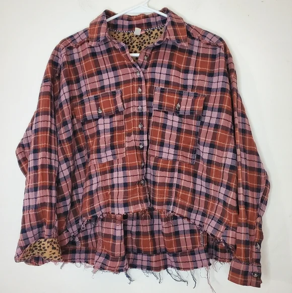 Anthropologie Pilcro Cropped Plaid Flannel Raw Hems Size Small High-Low - Picture 2 of 11